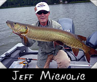 Team Wisconsin contestant Jeff Micholic landed this 39 1/4&rdquo; musky, guided by Jeff Pomplun